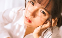 AV日日碰狠狠躁久久躁